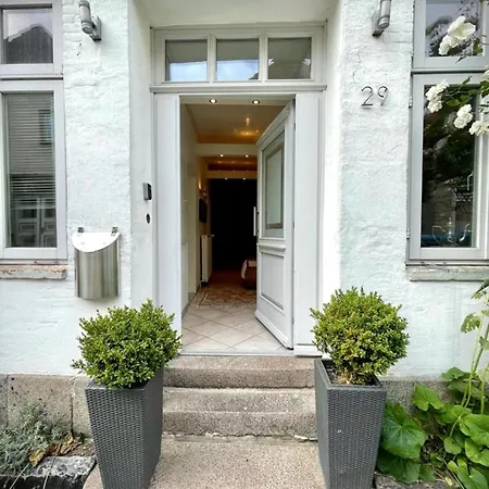 Fischerhuus Holiday home *
